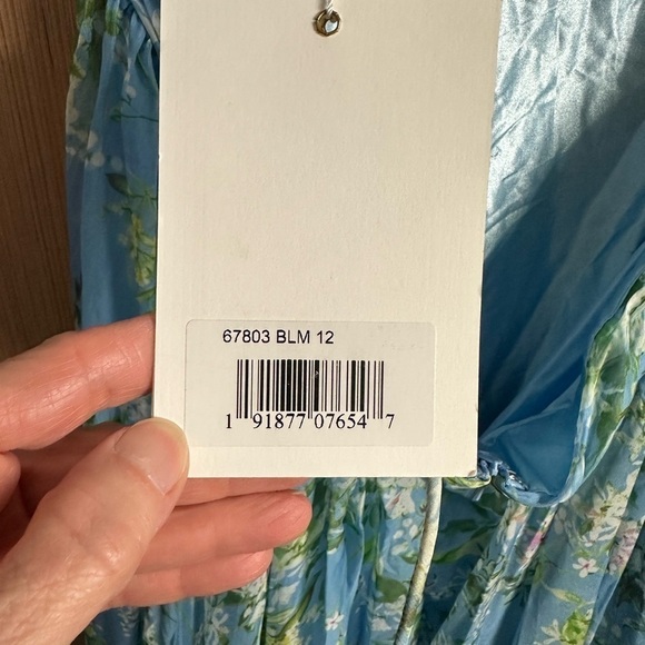 Mac Duggal Ruffle Tiered Floral Cut-Out Chiffon Gown, Size 12 (v) - Picture 13 of 16